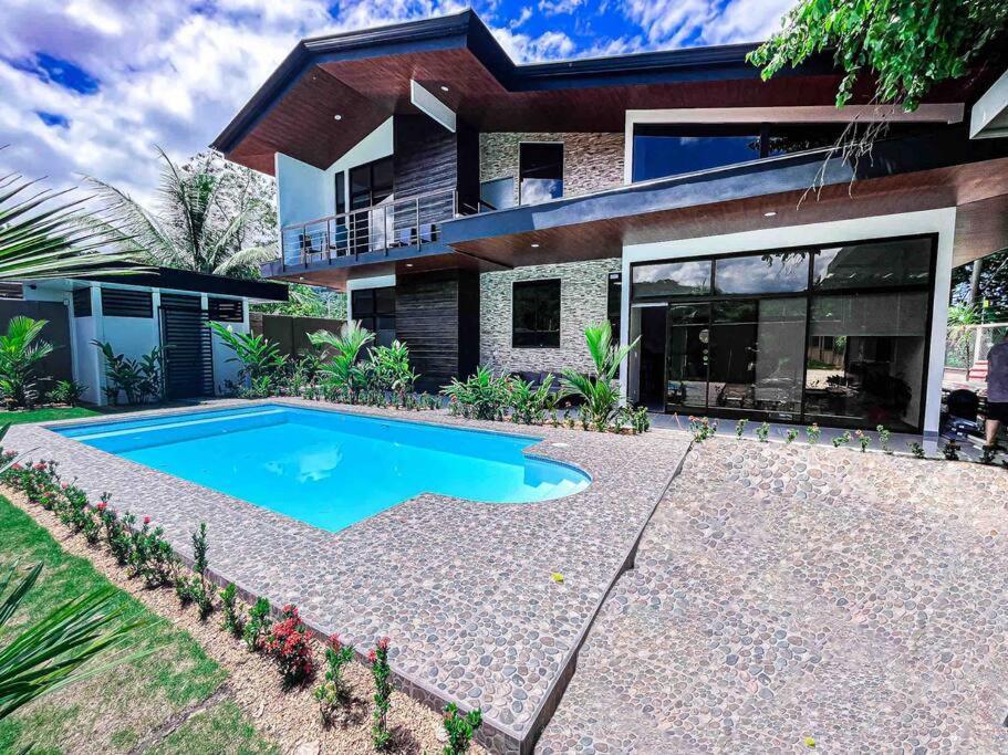 فيلا Hector House أوفيتا المظهر الخارجي الصورة