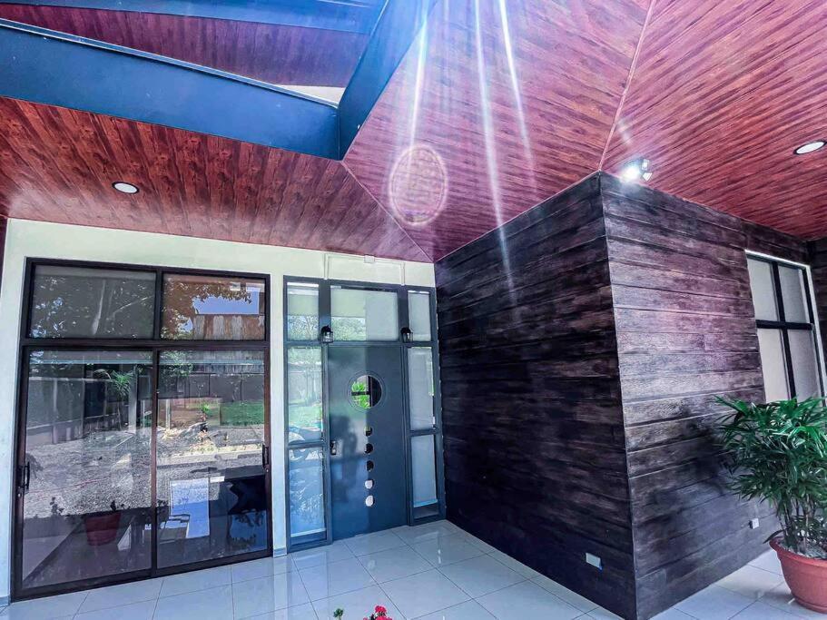 فيلا Hector House أوفيتا المظهر الخارجي الصورة