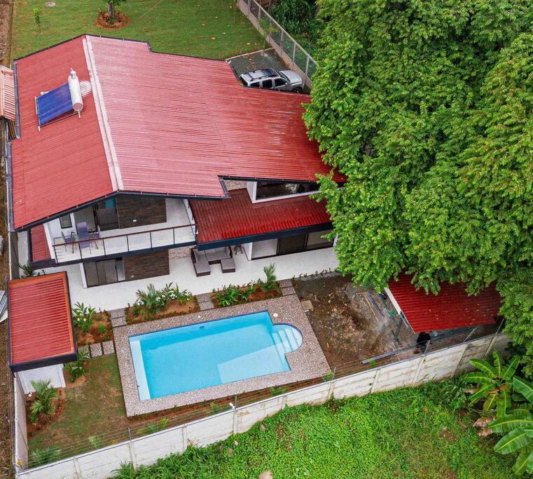 فيلا Hector House أوفيتا المظهر الخارجي الصورة
